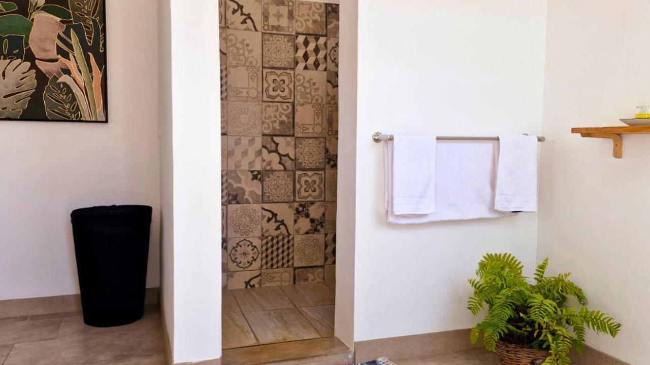 גראנדה באיה Le Mandala Moris Guesthouse Pointe Aux Canonniers מראה חיצוני תמונה